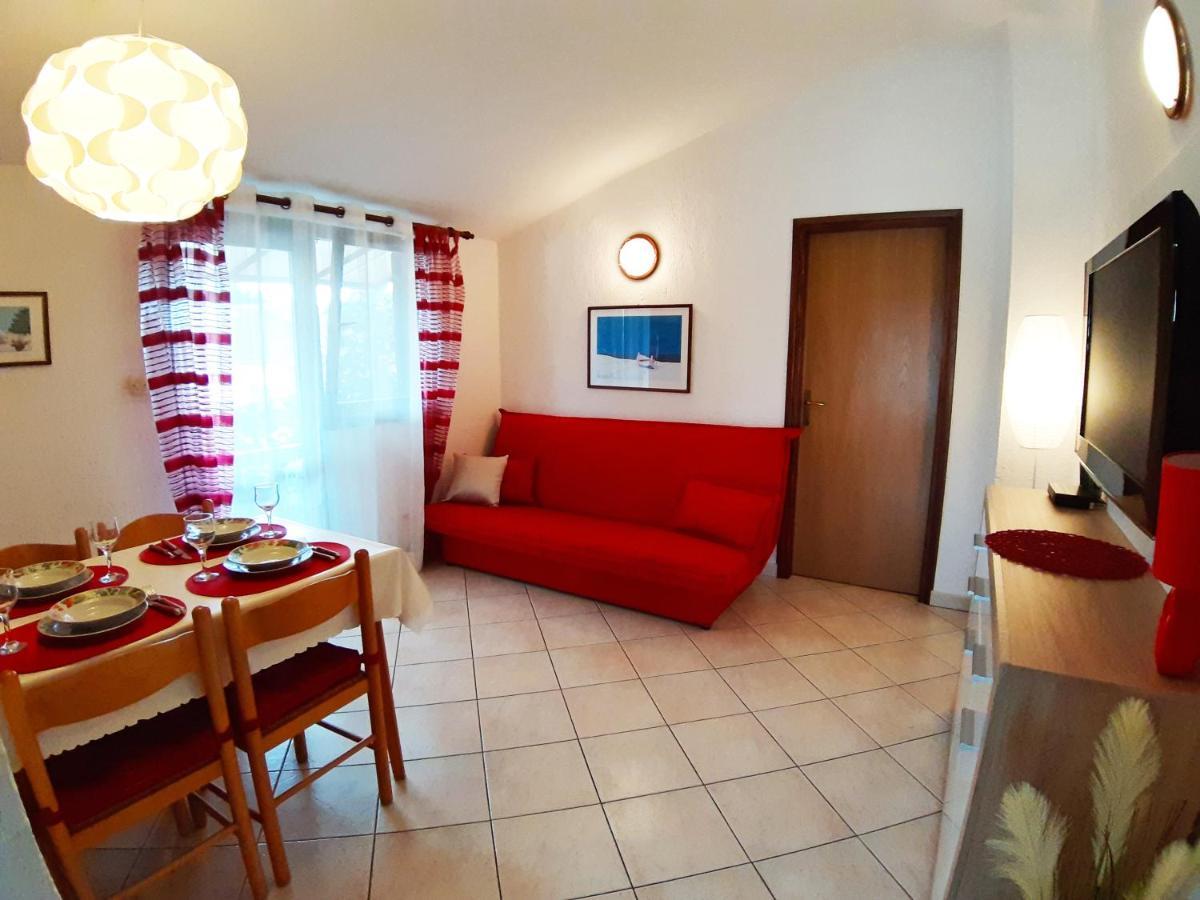 Apartments Zrinka 793 Poreč Extérieur photo