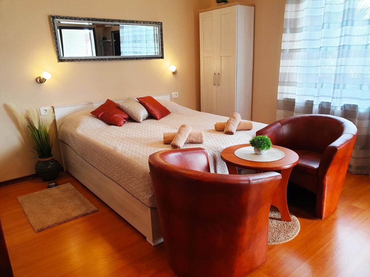 Apartments Zrinka 793 Poreč Extérieur photo